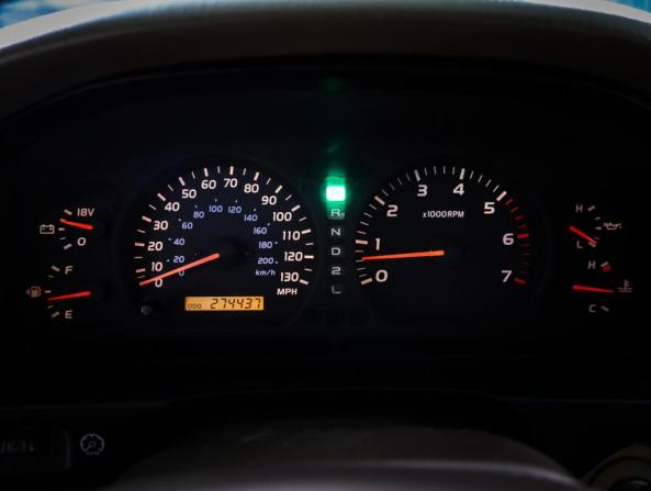Toyota Land Cruiser 100 Series Рестайлинг 1 с пробегом 2002 года, цена 1 800 000 рублей, 441662 км, внедорожник, Автокод Объявления