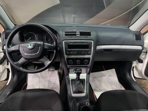 Skoda Octavia II (A5) Рестайлинг с пробегом 2012 года, цена 800 000 рублей, 370719 км, лифтбек, Автокод Объявления