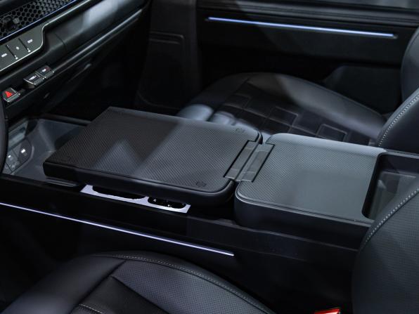 Kia Tasman с пробегом 2025 года, цена 6 300 000 рублей, 3827 км, offers.body_type.unknown, Автокод Объявления