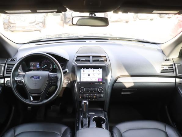 Ford Explorer V Рестайлинг 2 с пробегом 2018 года, цена 3 377 000 рублей, 97668 км, внедорожник, Автокод Объявления