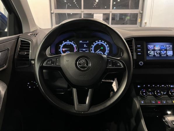 Skoda Karoq I с пробегом 2020 года, цена 2 547 000 рублей, 81900 км, внедорожник, Автокод Объявления