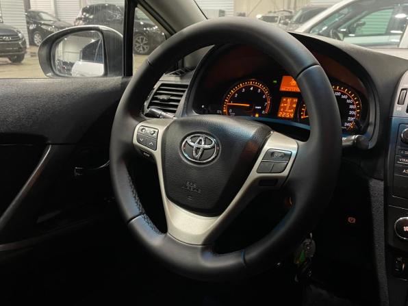 Toyota Avensis III с пробегом 2009 года, цена 920 000 рублей, 247948 км, седан, Автокод Объявления