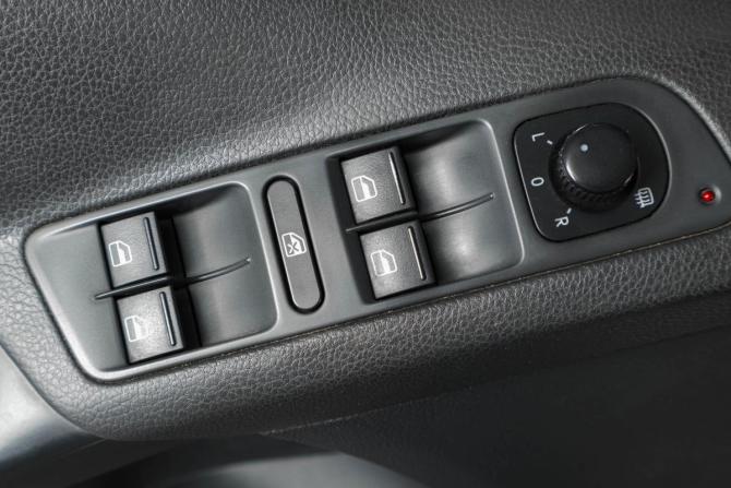 Volkswagen Tiguan I Рестайлинг с пробегом 2012 года, цена 1 459 000 рублей, 113000 км, внедорожник, Автокод Объявления
