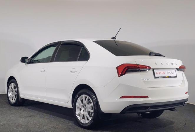Skoda Rapid II с пробегом 2022 года, цена 2 030 000 рублей, 7115 км, лифтбек, Автокод Объявления