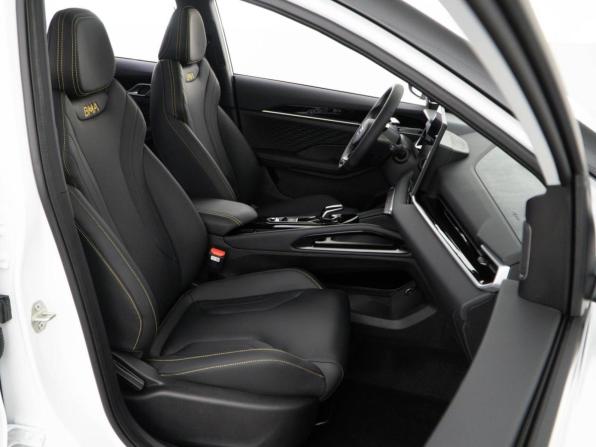 Geely Coolray I Рестайлинг с пробегом 2025 года, цена 2 888 888 рублей, 26 км, внедорожник, Автокод Объявления