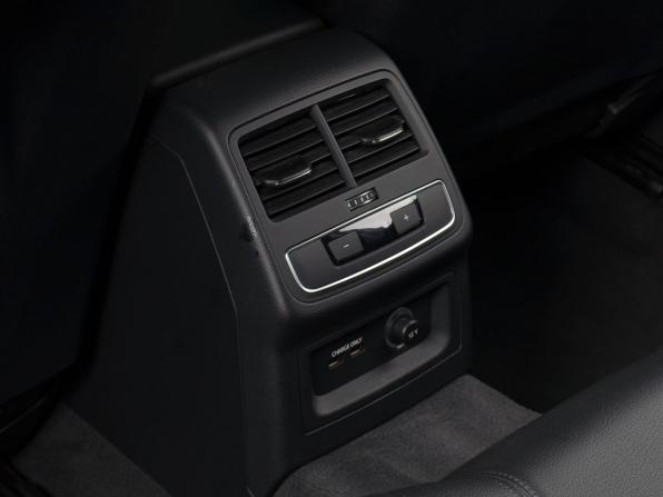 Audi A4 V (B9) с пробегом 2019 года, цена 2 470 997 рублей, 115148 км, седан, Автокод Объявления