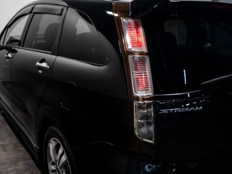 Honda Stream II Рестайлинг Чита  - изображение 17