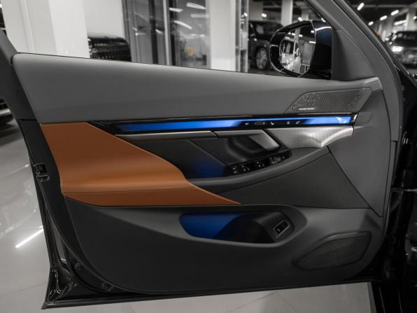 BMW 5 серии VIII (G60/G61/G68) с пробегом 2025 года, цена 8 450 000 рублей, 265 км, седан, Автокод Объявления