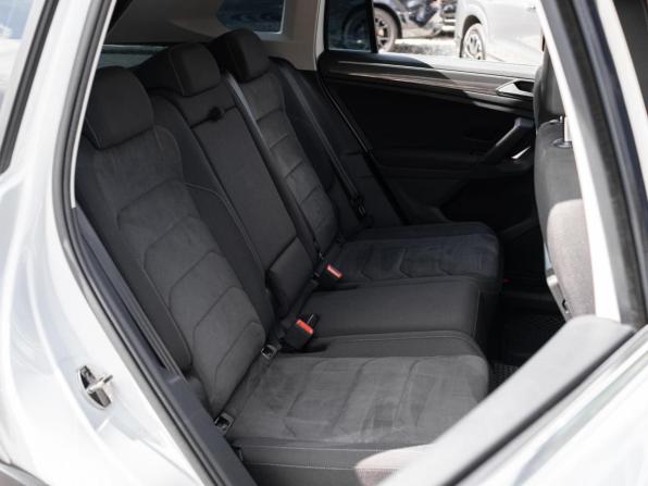 Volkswagen Tiguan II с пробегом 2018 года, цена 2 799 000 рублей, 142468 км, внедорожник, Автокод Объявления