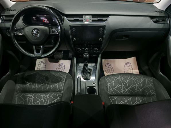Skoda Octavia III (A7) Рестайлинг с пробегом 2019 года, цена 1 860 000 рублей, 132785 км, лифтбек, Автокод Объявления
