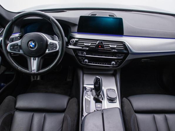 BMW 5 серии VII (G30/G31/G38) с пробегом 2018 года, цена 3 457 000 рублей, 92224 км, седан, Автокод Объявления