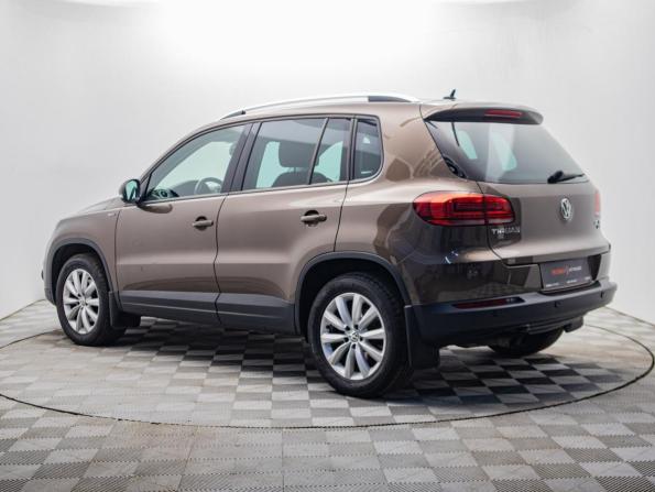 Volkswagen Tiguan I Рестайлинг с пробегом 2016 года, цена 1 760 000 рублей, 106110 км, внедорожник, Автокод Объявления