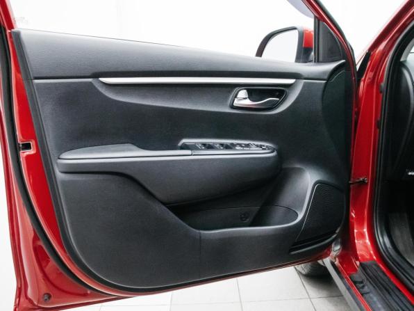 Kia Rio IV Рестайлинг с пробегом 2020 года, цена 1 750 000 рублей, 85104 км, хэтчбек, Автокод Объявления