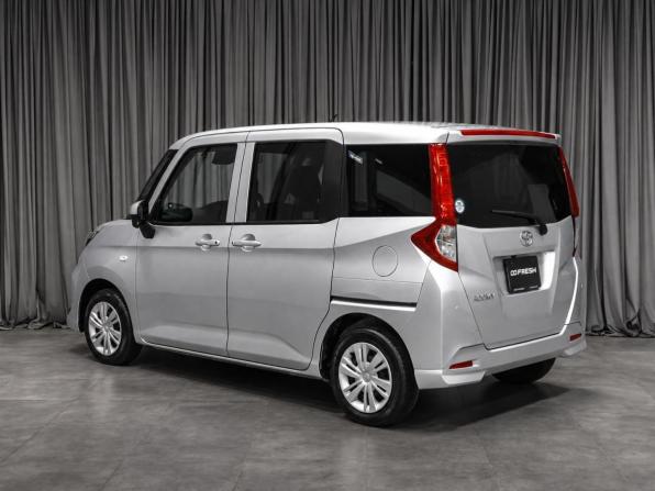 Toyota Roomy I Рестайлинг с пробегом 2022 года, цена 1 199 000 рублей, 89312 км, микровэн, Автокод Объявления