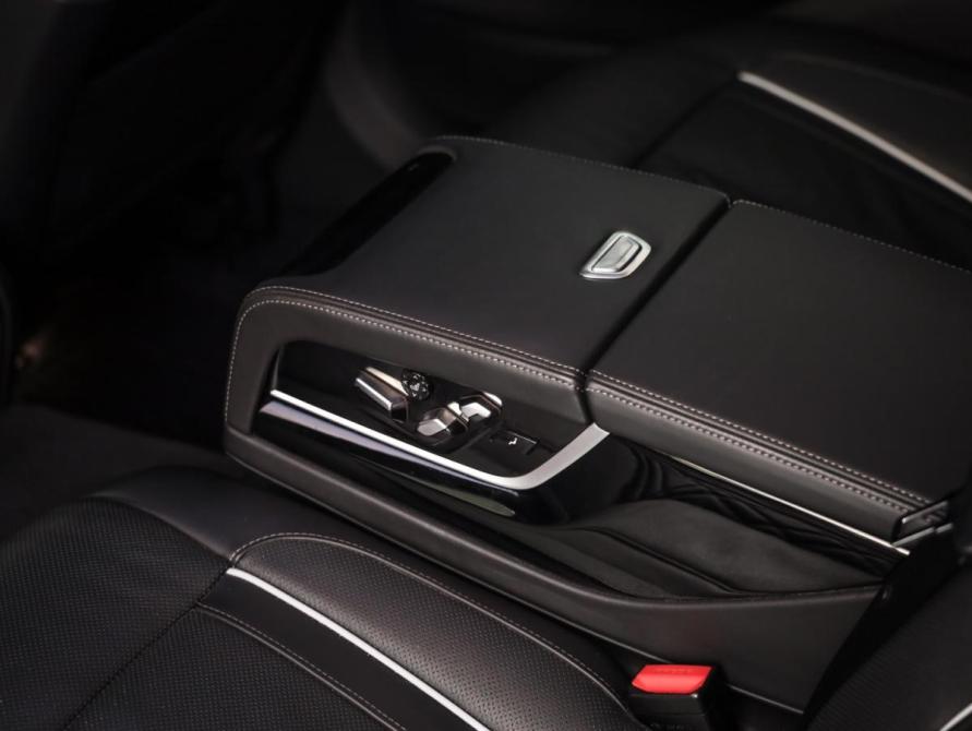 BMW 7 серии VI (G11/G12) Рестайлинг Санкт-Петербург  - изображение 38
