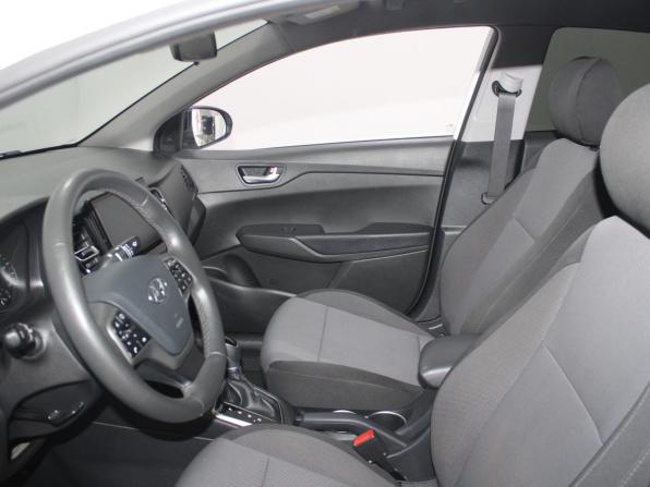Hyundai Solaris II Рестайлинг с пробегом 2021 года, цена 1 599 900 рублей, 83671 км, седан, Автокод Объявления