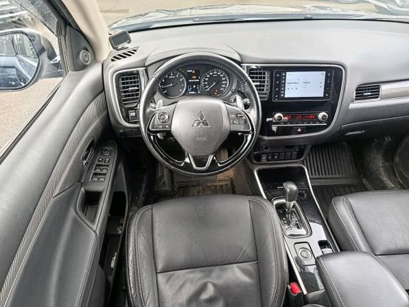 Mitsubishi Outlander III Рестайлинг 3 с пробегом 2021 года, цена 2 849 000 рублей, 56880 км, внедорожник, Автокод Объявления