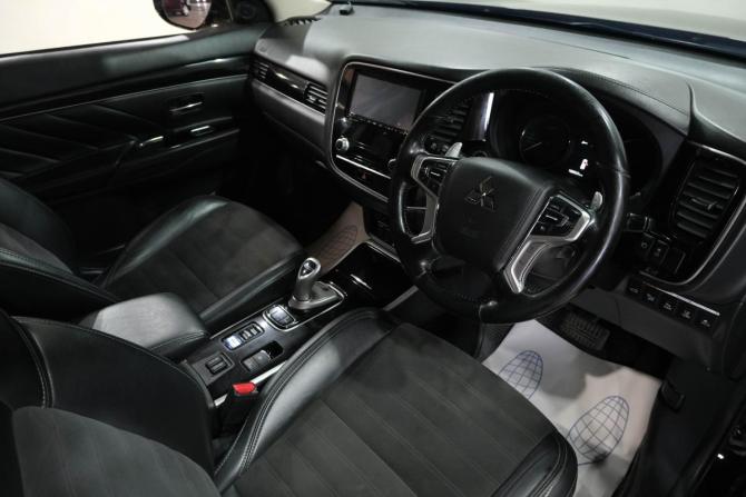 Mitsubishi Outlander III Рестайлинг 3 с пробегом 2020 года, цена 3 099 000 рублей, 168000 км, внедорожник, Автокод Объявления