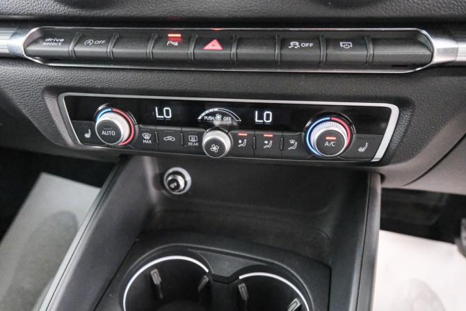 Audi A3 III (8V) Рестайлинг с пробегом 2019 года, цена 2 109 000 рублей, 37500 км, седан, Автокод Объявления