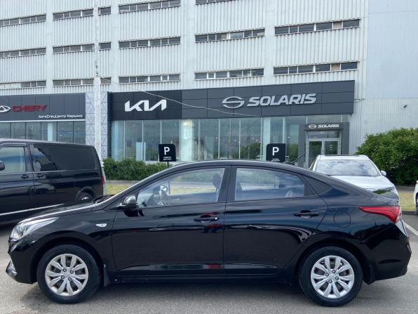 Hyundai Solaris II с пробегом 2018 года, цена 895 000 рублей, 161000 км, седан, Автокод Объявления