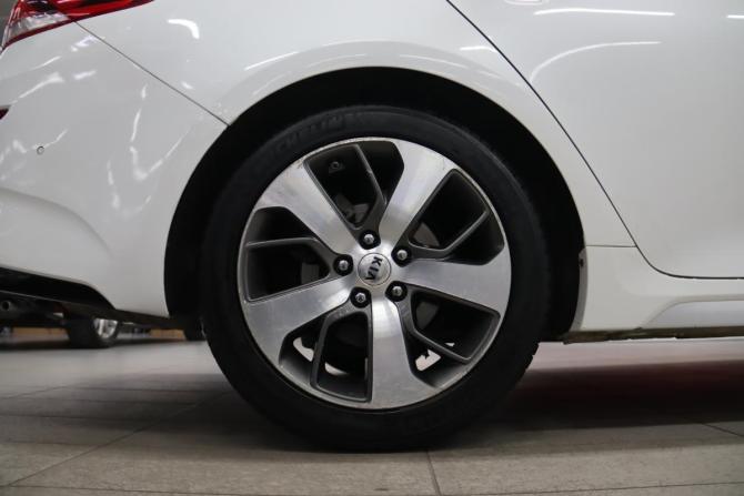 Kia Optima IV Рестайлинг с пробегом 2020 года, цена 1 695 950 рублей, 197064 км, седан, Автокод Объявления