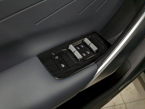 Geely Atlas II с пробегом 2024 года, цена 3 090 000 рублей, 22209 км, внедорожник, Автокод Объявления