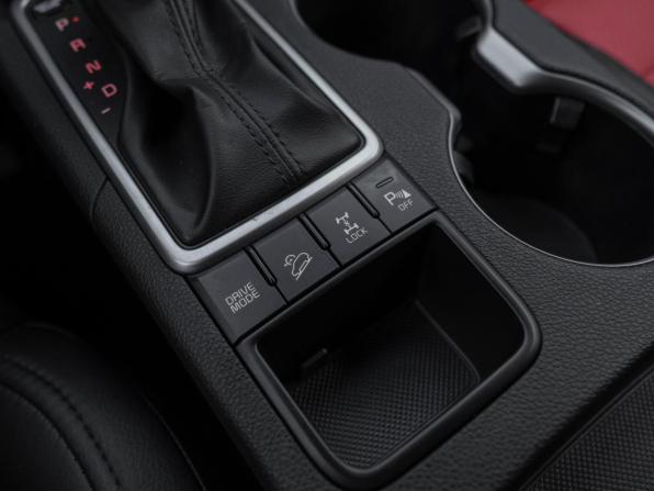 Kia Sportage IV Рестайлинг с пробегом 2019 года, цена 2 060 000 рублей, 100927 км, внедорожник, Автокод Объявления
