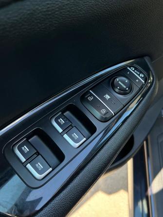 Kia Optima IV Рестайлинг с пробегом 2018 года, цена 2 060 000 рублей, 142890 км, седан, Автокод Объявления