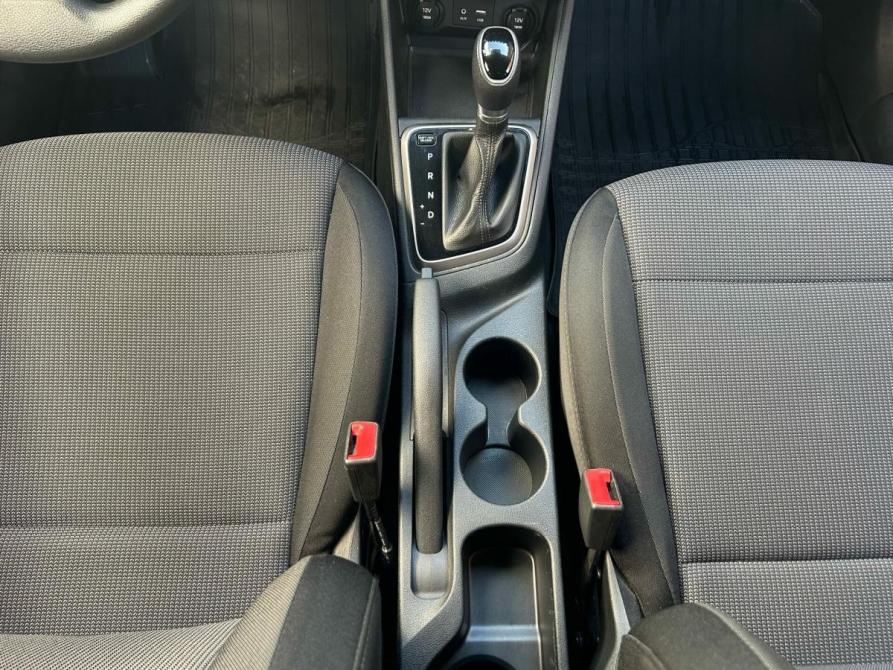 Hyundai Solaris II Санкт-Петербург  - изображение 13
