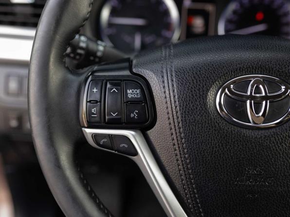 Toyota Highlander III (XU50) Рестайлинг с пробегом 2018 года, цена 2 850 000 рублей, 267347 км, внедорожник, Автокод Объявления