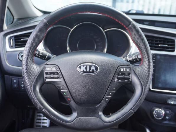 Kia Ceed II с пробегом 2013 года, цена 1 013 000 рублей, 196578 км, хэтчбек, Автокод Объявления