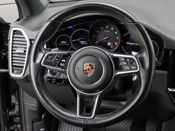Porsche Cayenne III с пробегом 2018 года, цена 5 643 000 рублей, 110570 км, внедорожник, Автокод Объявления