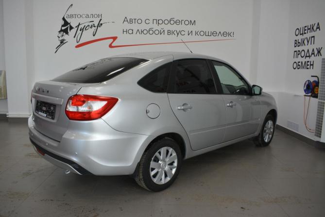 Lada (ВАЗ) Granta I Рестайлинг с пробегом 2022 года, цена 729 000 рублей, 84000 км, хэтчбек, Автокод Объявления