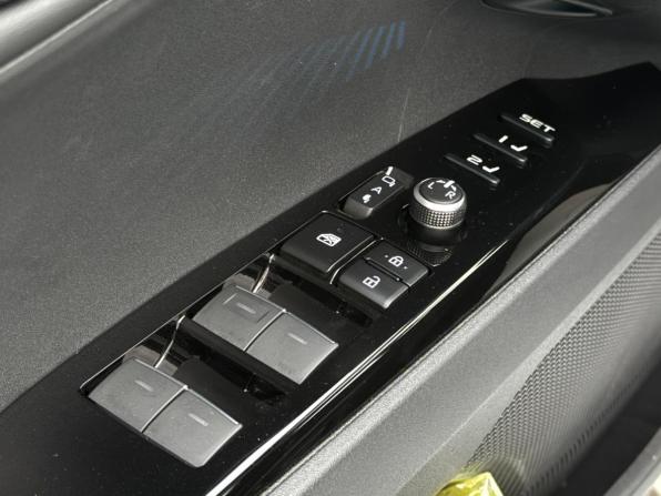 Toyota Camry IX (XV80) China Market с пробегом 2026 года, цена 4 300 000 рублей, 10 км, седан, Автокод Объявления