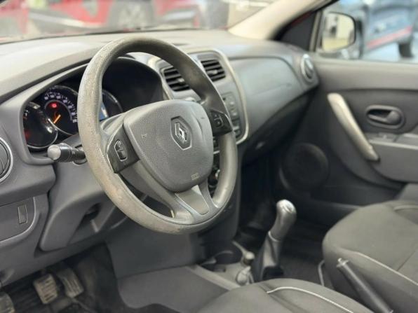 Renault Sandero II с пробегом 2015 года, цена 849 000 рублей, 234789 км, хэтчбек, Автокод Объявления