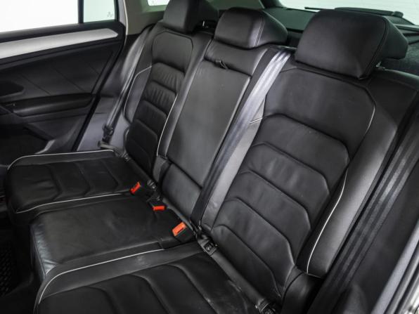 Volkswagen Tiguan II с пробегом 2018 года, цена 3 358 000 рублей, 90300 км, внедорожник, Автокод Объявления