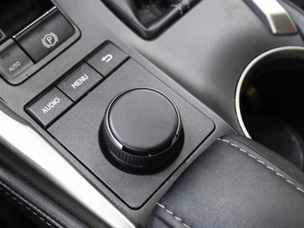 Lexus NX I с пробегом 2015 года, цена 2 749 900 рублей, 126319 км, внедорожник, Автокод Объявления
