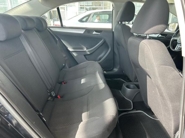 Volkswagen Jetta VI с пробегом 2012 года, цена 795 000 рублей, 305474 км, седан, Автокод Объявления