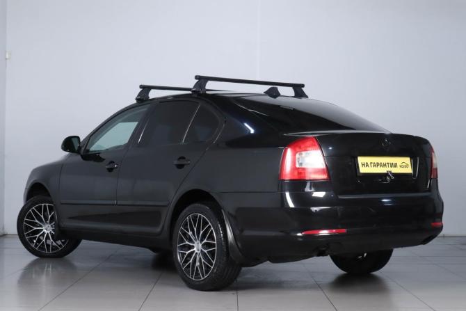 Skoda Octavia II (A5) Рестайлинг с пробегом 2010 года, цена 869 000 рублей, 210217 км, лифтбек, Автокод Объявления