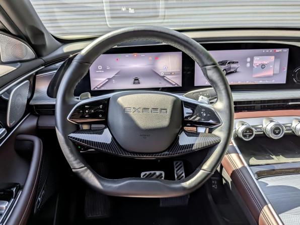 Exeed TXL I Рестайлинг 2 с пробегом 2024 года, цена 2 890 000 рублей, 40841 км, внедорожник, Автокод Объявления