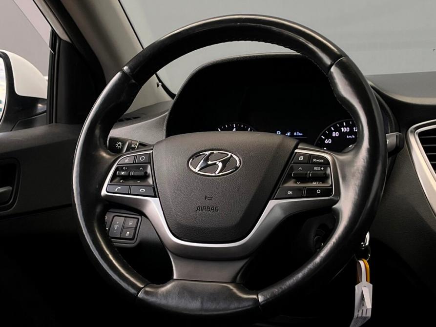 Hyundai Solaris II Санкт-Петербург  - изображение 20