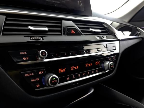 BMW 5 серии VII (G30/G31/G38) Рестайлинг с пробегом 2020 года, цена 3 150 000 рублей, 255531 км, седан, Автокод Объявления