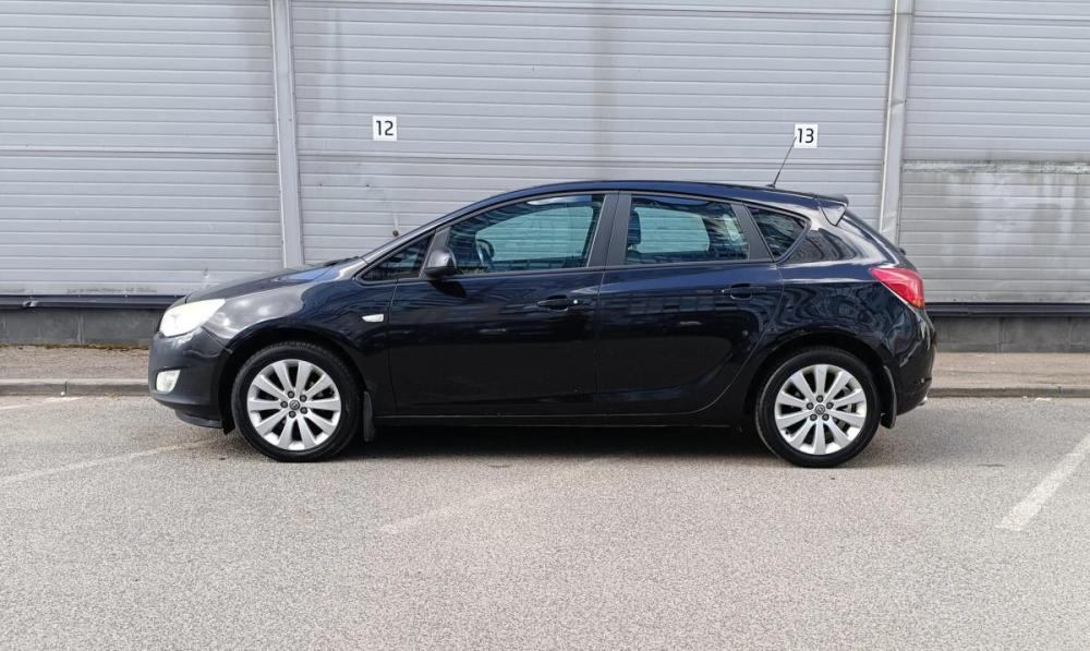 Opel Astra J Санкт-Петербург  - изображение 8