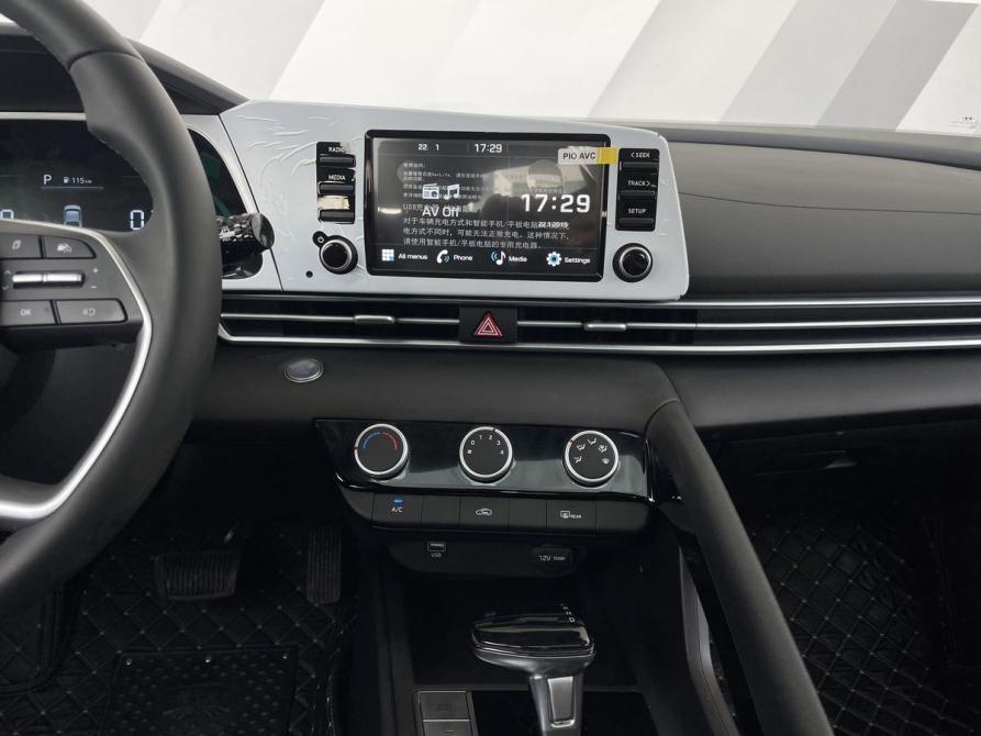 Hyundai Elantra VII (CN7) Рестайлинг Екатеринбург  - изображение 22