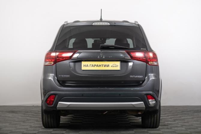 Mitsubishi Outlander III Рестайлинг 2 с пробегом 2016 года, цена 2 299 000 рублей, 180000 км, внедорожник, Автокод Объявления