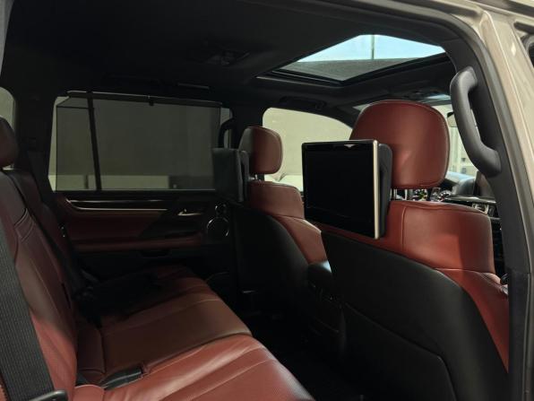 Lexus LX III Рестайлинг 2 с пробегом 2017 года, цена 6 500 000 рублей, 202517 км, внедорожник, Автокод Объявления