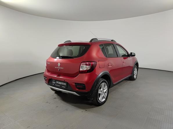 Renault Sandero II с пробегом 2017 года, цена 875 000 рублей, 197554 км, хэтчбек, Автокод Объявления