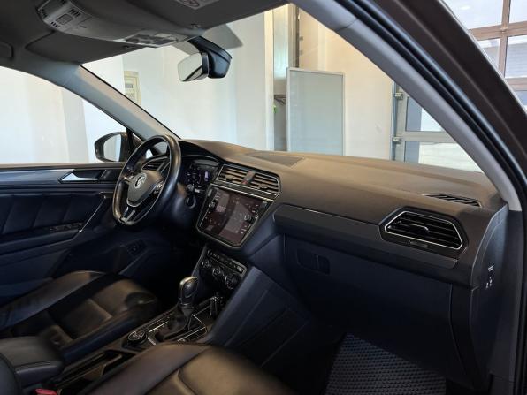 Volkswagen Tiguan II с пробегом 2018 года, цена 2 330 000 рублей, 151150 км, внедорожник, Автокод Объявления