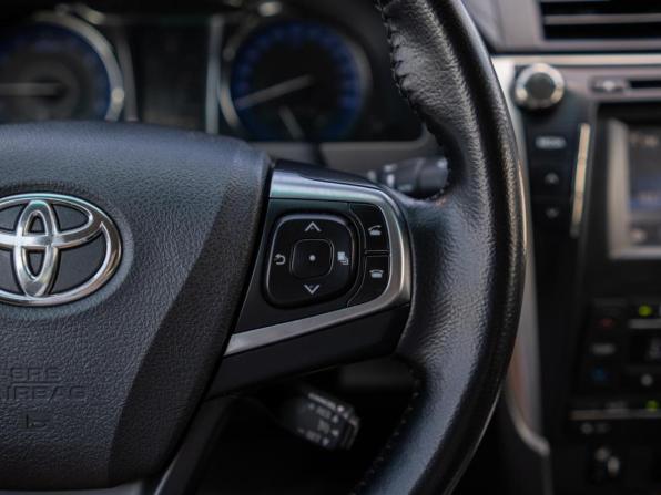 Toyota Camry VII (XV50) Рестайлинг с пробегом 2015 года, цена 1 949 000 рублей, 209887 км, седан, Автокод Объявления