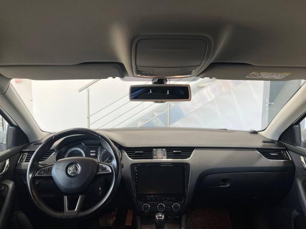 Skoda Octavia III (A7) с пробегом 2016 года, цена 1 459 900 рублей, 195000 км, лифтбек, Автокод Объявления